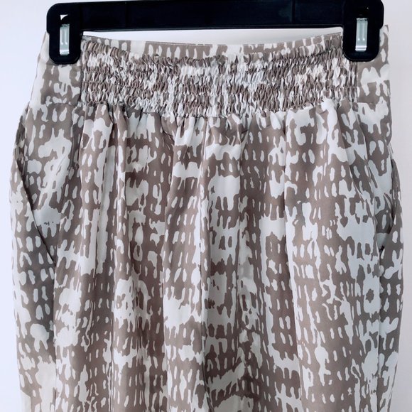 LOVE TREE White Taupe Gold Button Pants M - Picture 6 of 6